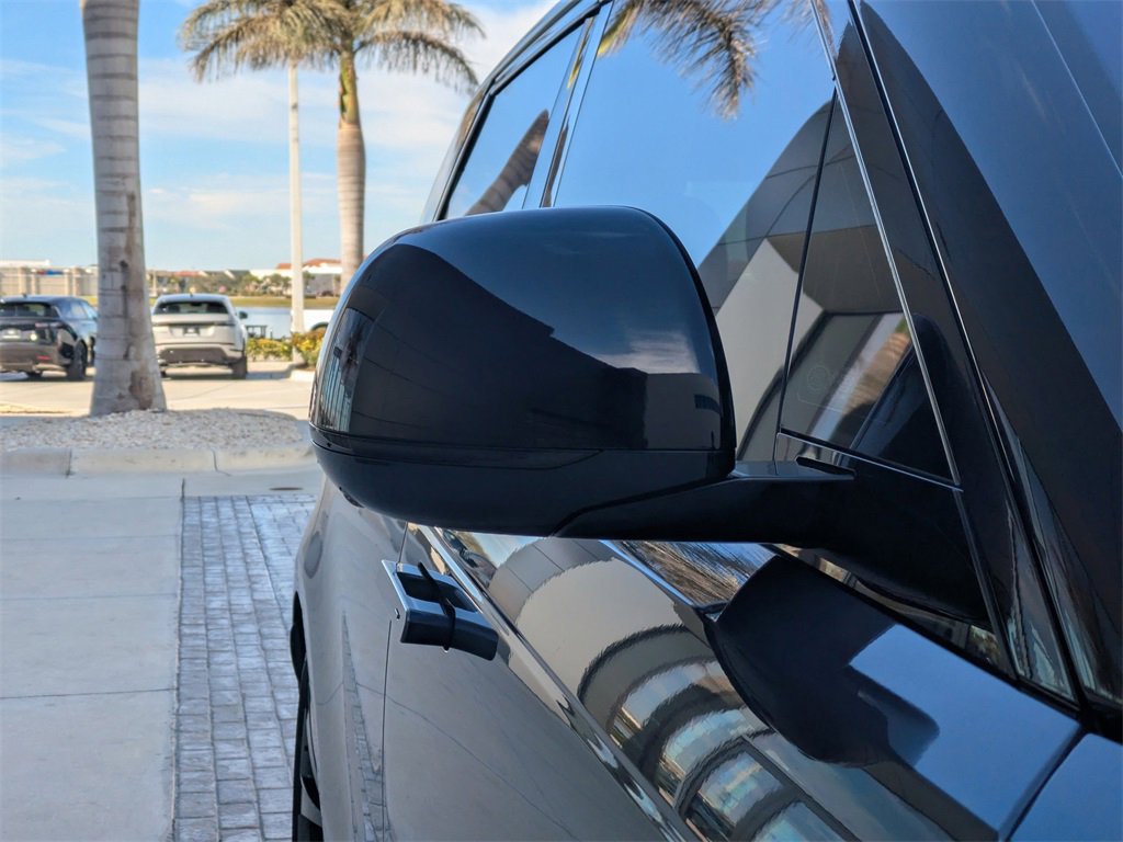 Used 2023 Land Rover Range Rover Sport SE Dynamic image 12