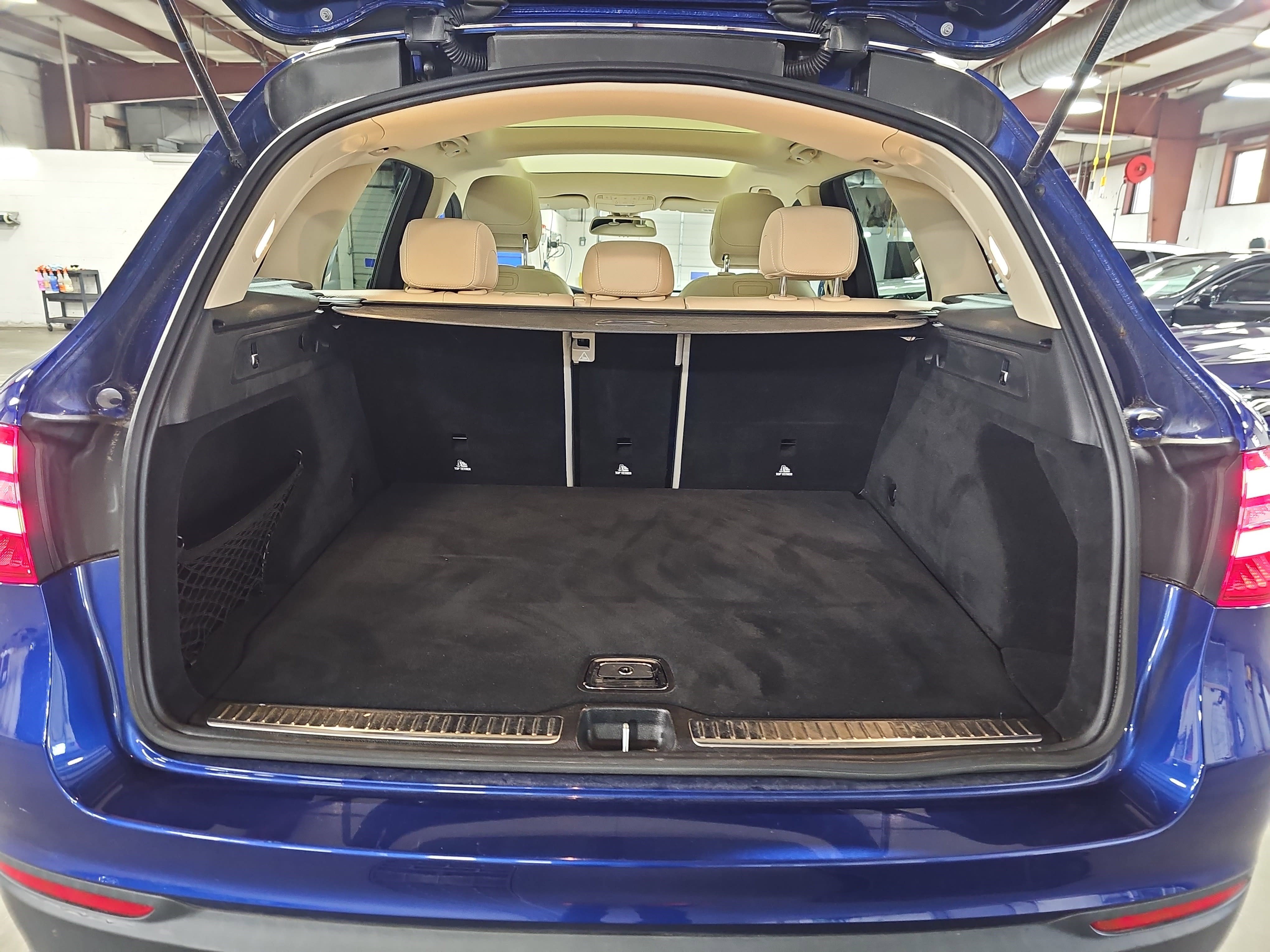 Used 2019 Mercedes-Benz GLC 300 image 13