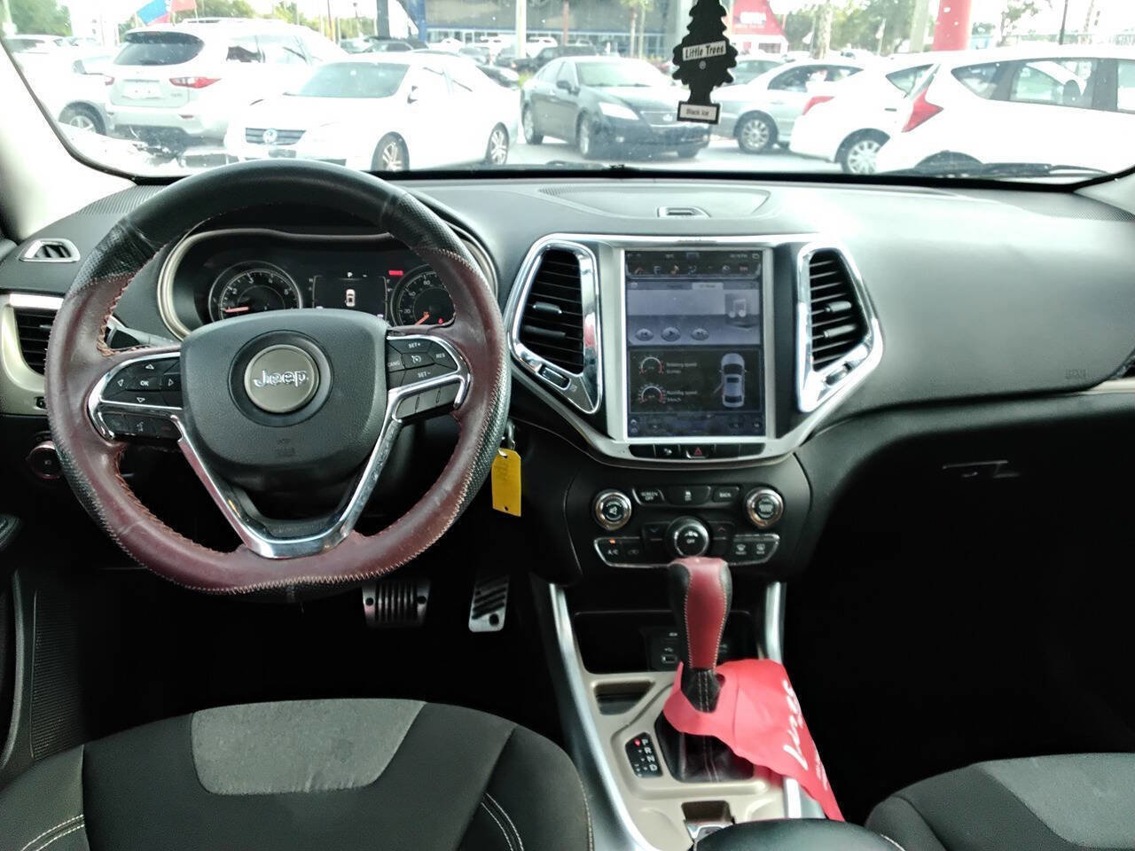 Used 2014 Jeep Cherokee Latitude image 17