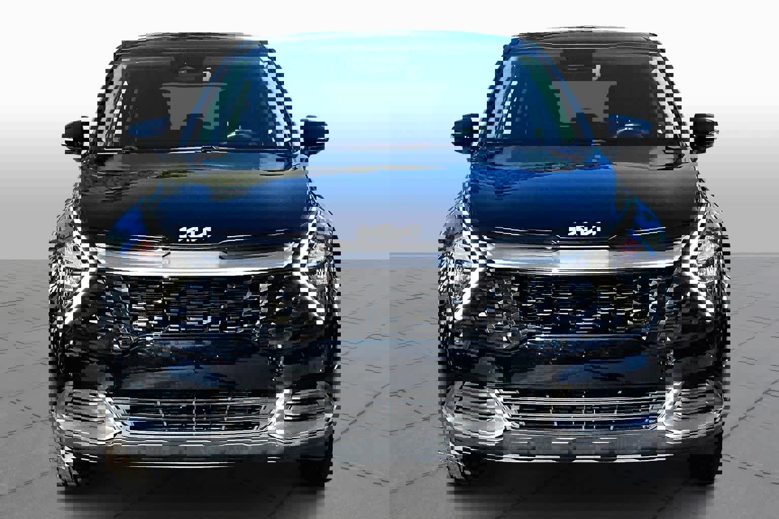 Used 2023 Kia Sportage EX image 4