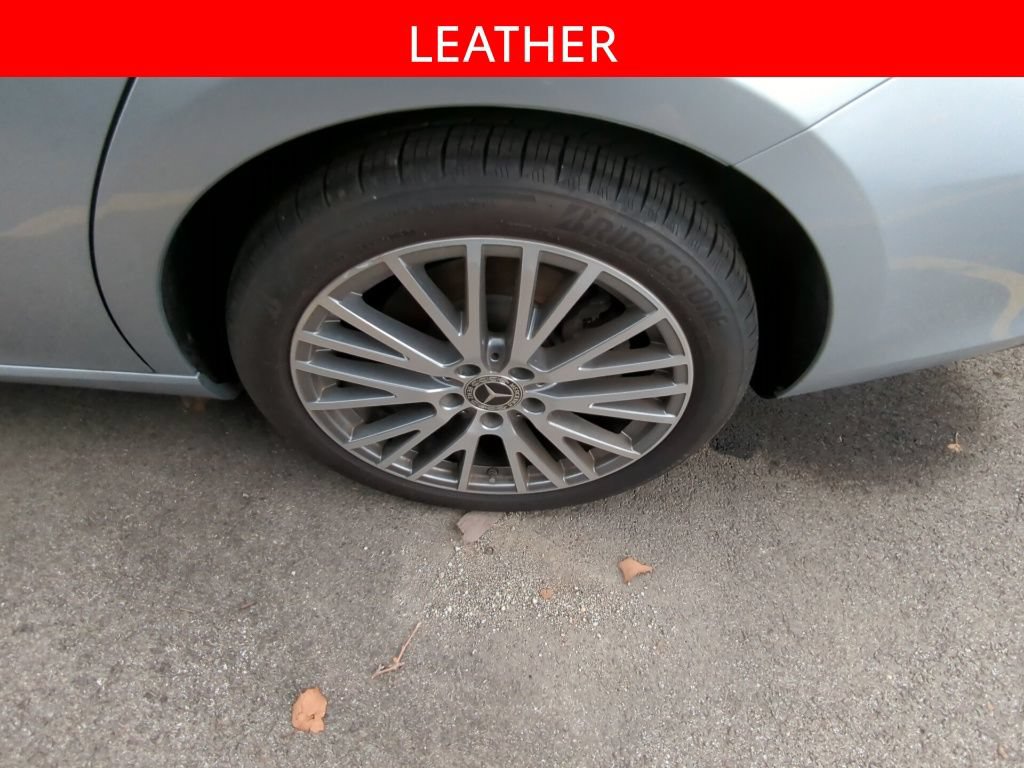 Used 2025 Mercedes-Benz CLA 250 4MATIC image 5