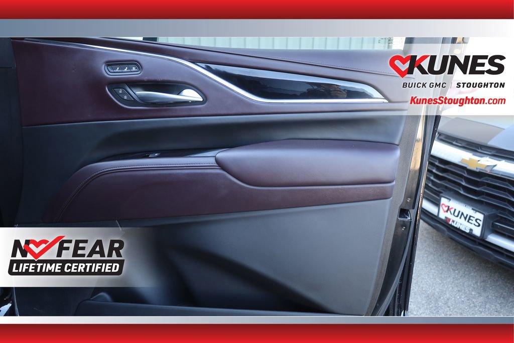 Used 2024 Cadillac Escalade ESV Sport Platinum w/ LPO, ONYX Package image 8