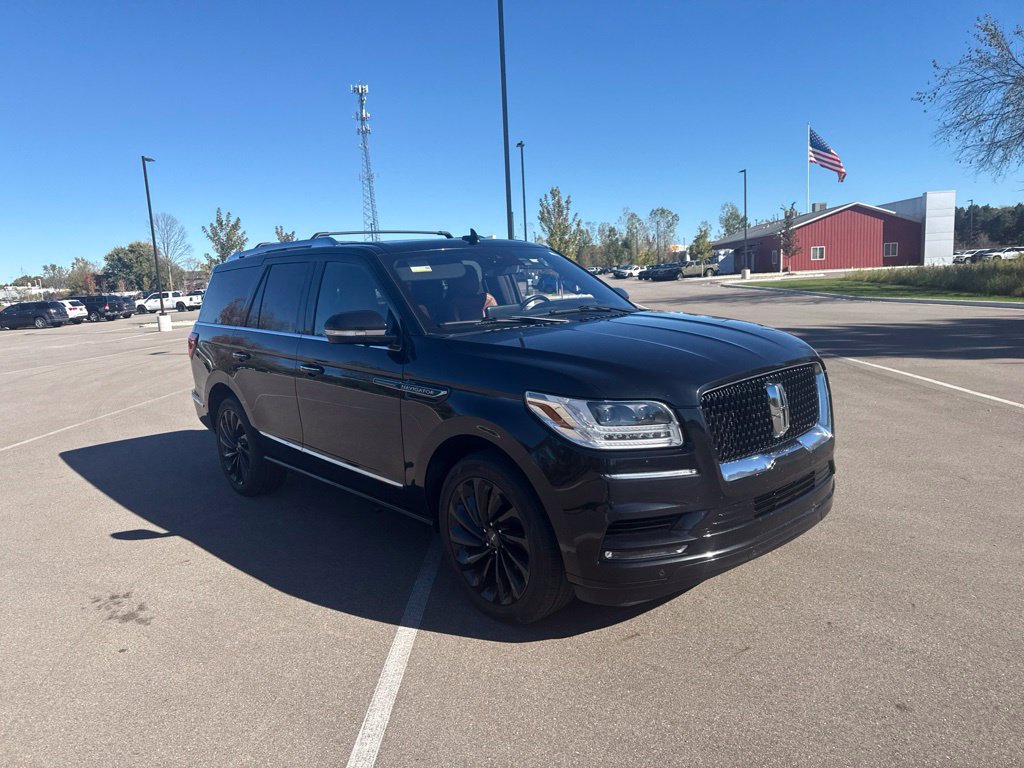 Used 2020 Lincoln Navigator Reserve w/ Equipment Group 208A Reserve AWD/4WD image 3
