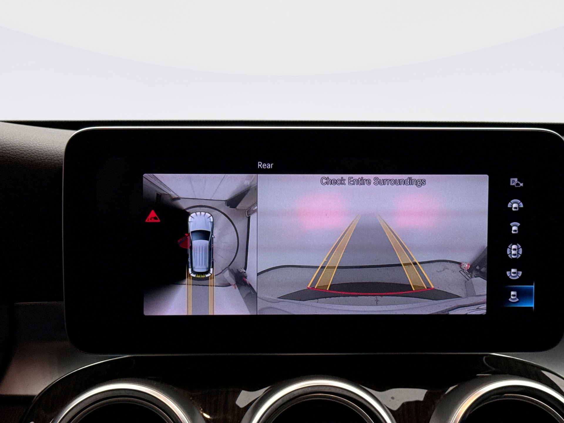 Used 2022 Mercedes-Benz GLC 300 4MATIC image 16