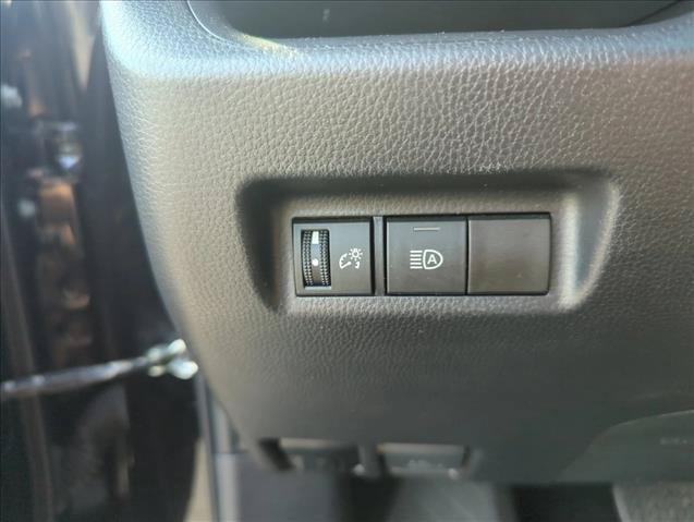 Certified 2025 Toyota RAV4 XLE AWD/4WD image 11