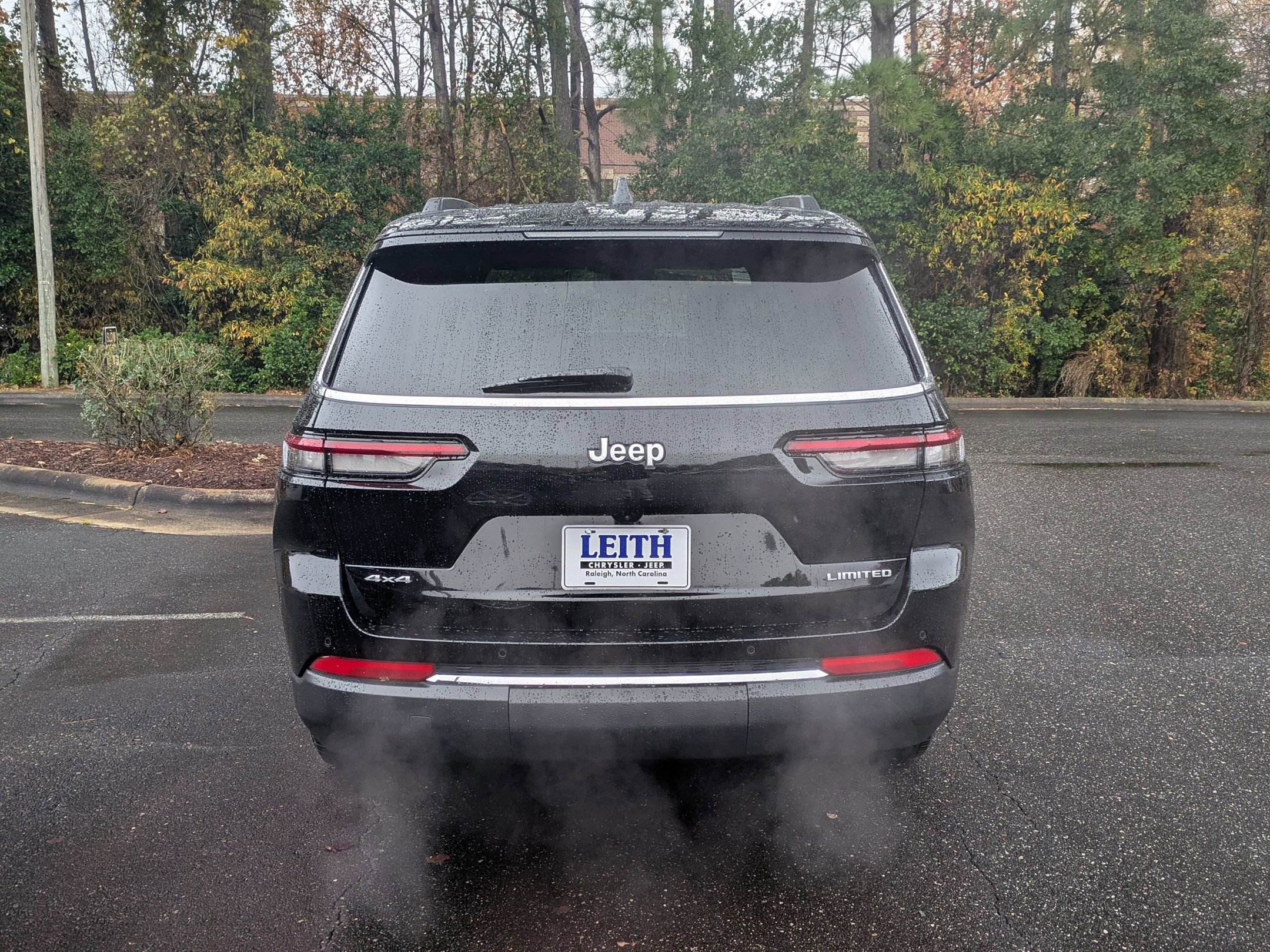 Used 2025 Jeep Grand Cherokee L Limited w/ Trailer Tow Package image 6