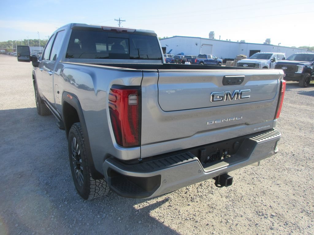 New 2026 GMC Sierra 2500 Denali Ultimate AWD/4WD image 9