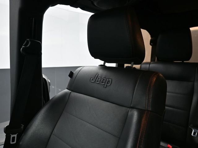 Used 2012 Jeep Wrangler Unlimited Sahara AWD/4WD image 22
