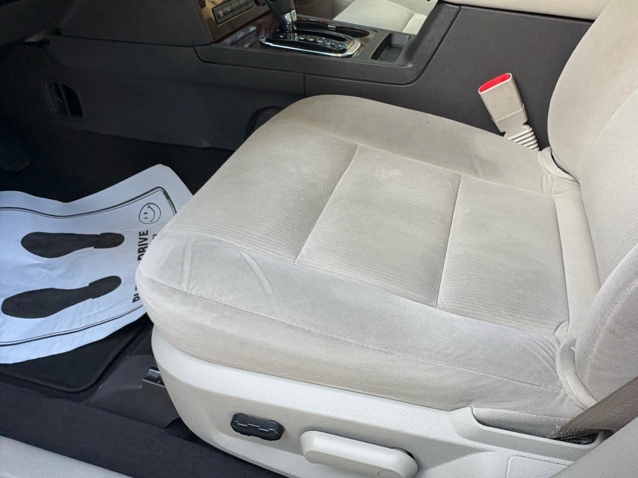 Used 2008 Ford Taurus SEL FWD image 4