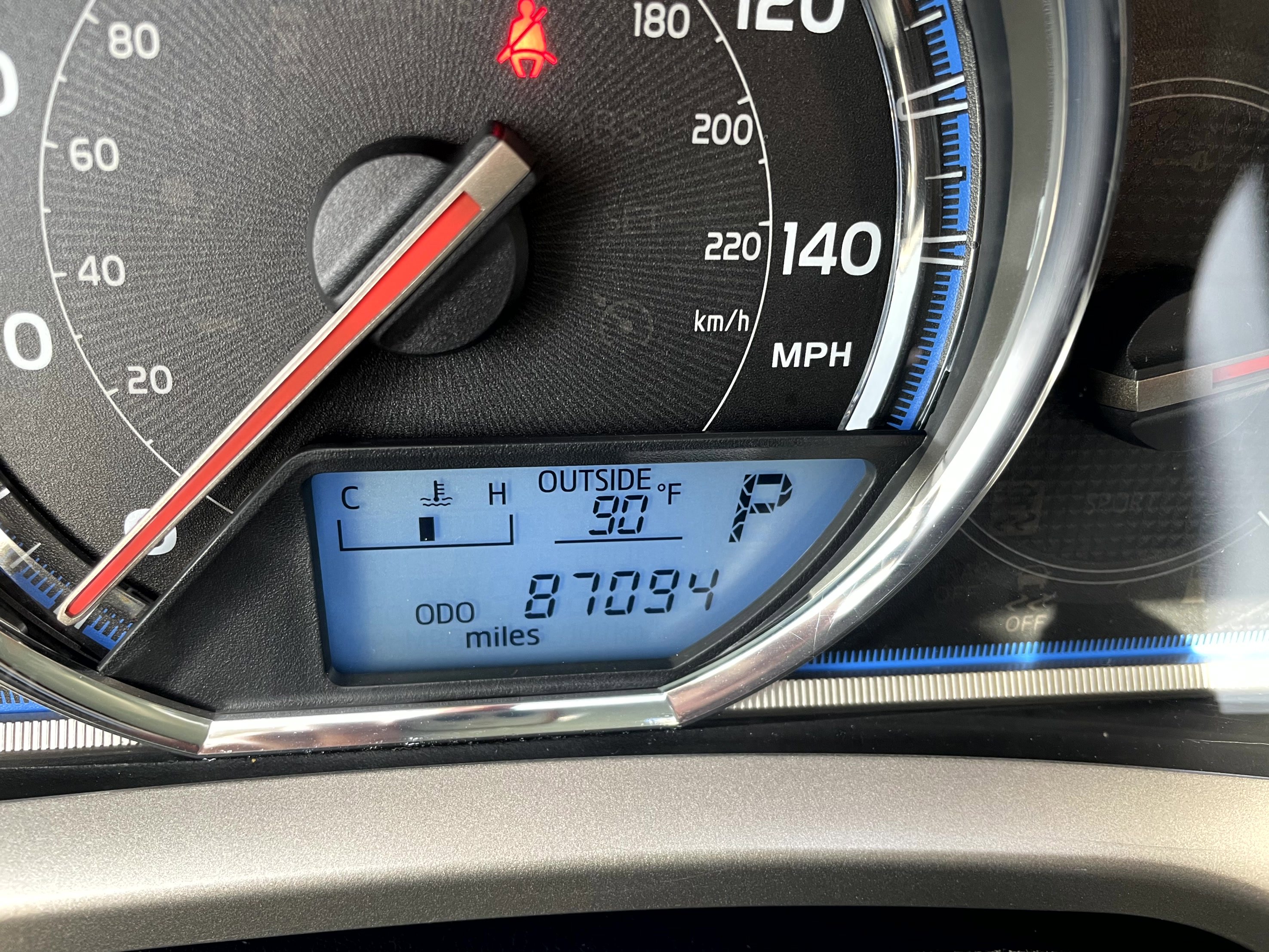 Used 2015 Toyota RAV4 Limited AWD/4WD image 15