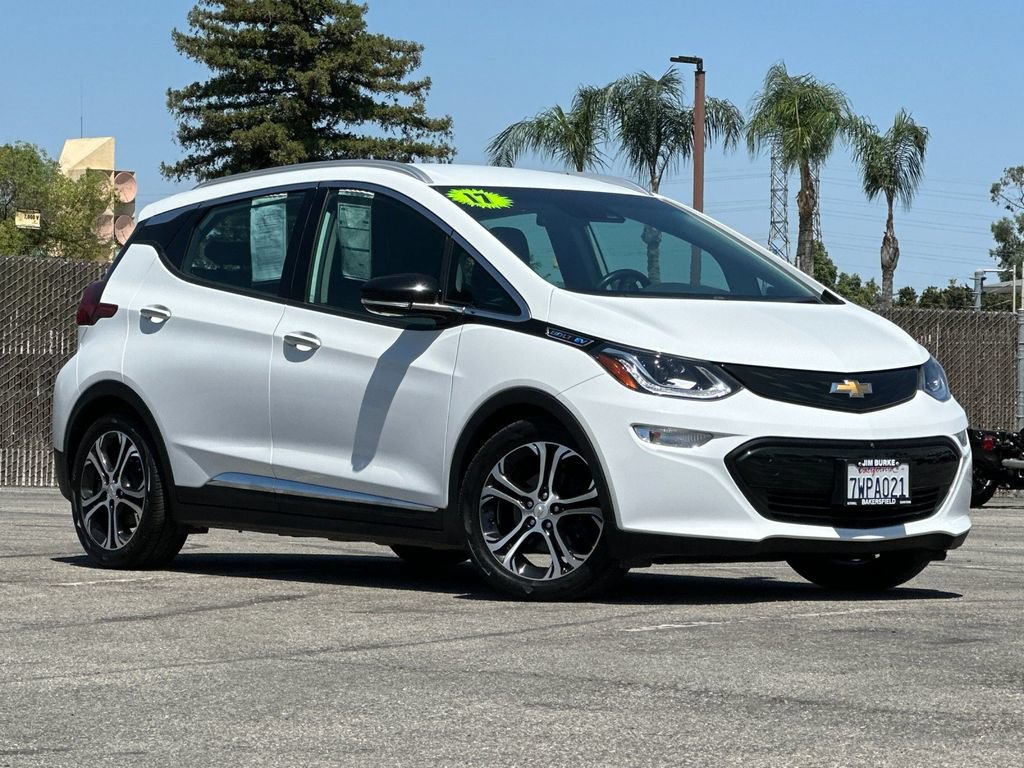 Used 2017 Chevrolet Bolt Premier w/ Driver Confidence II Package FWD image 1