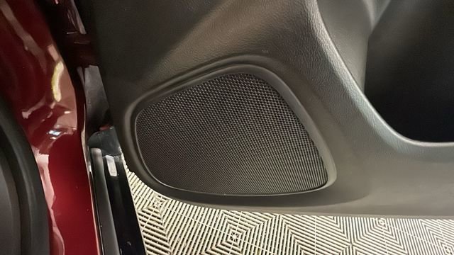 Used 2024 Buick Encore GX Sport Touring FWD image 31