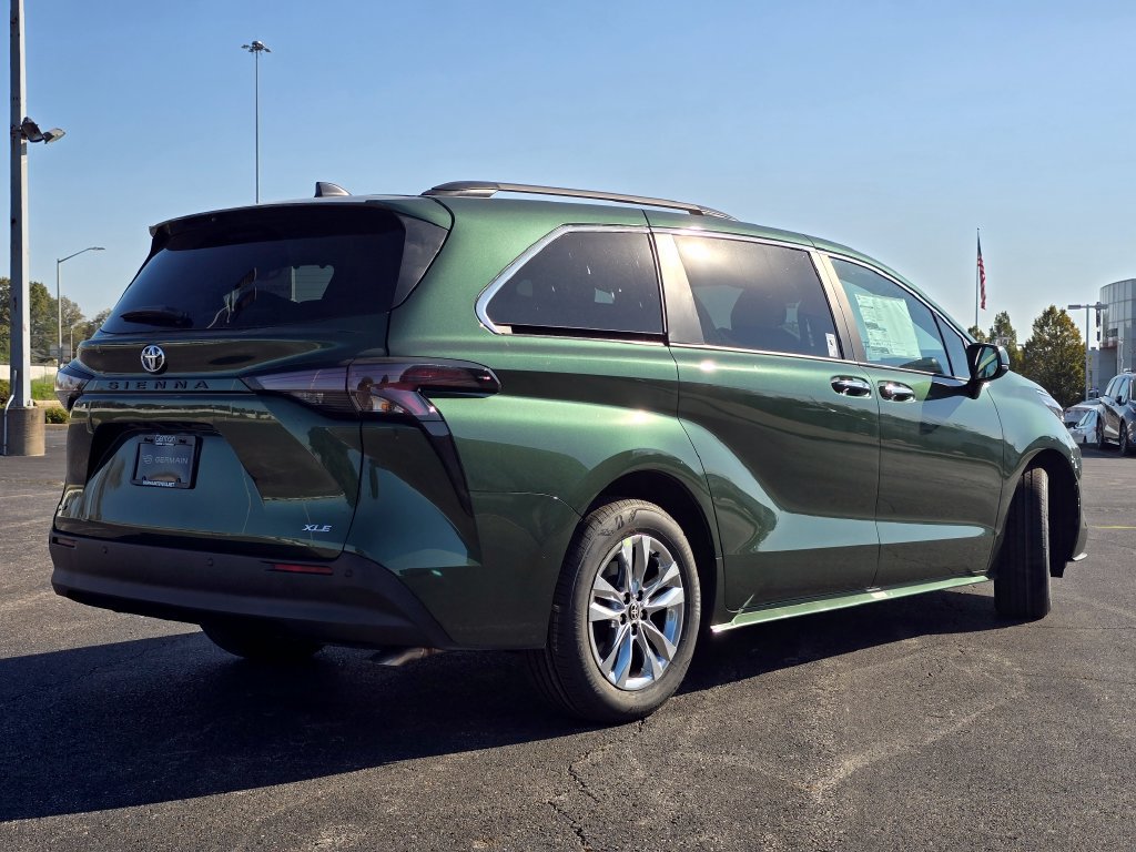 New 2026 Toyota Sienna XLE FWD image 17