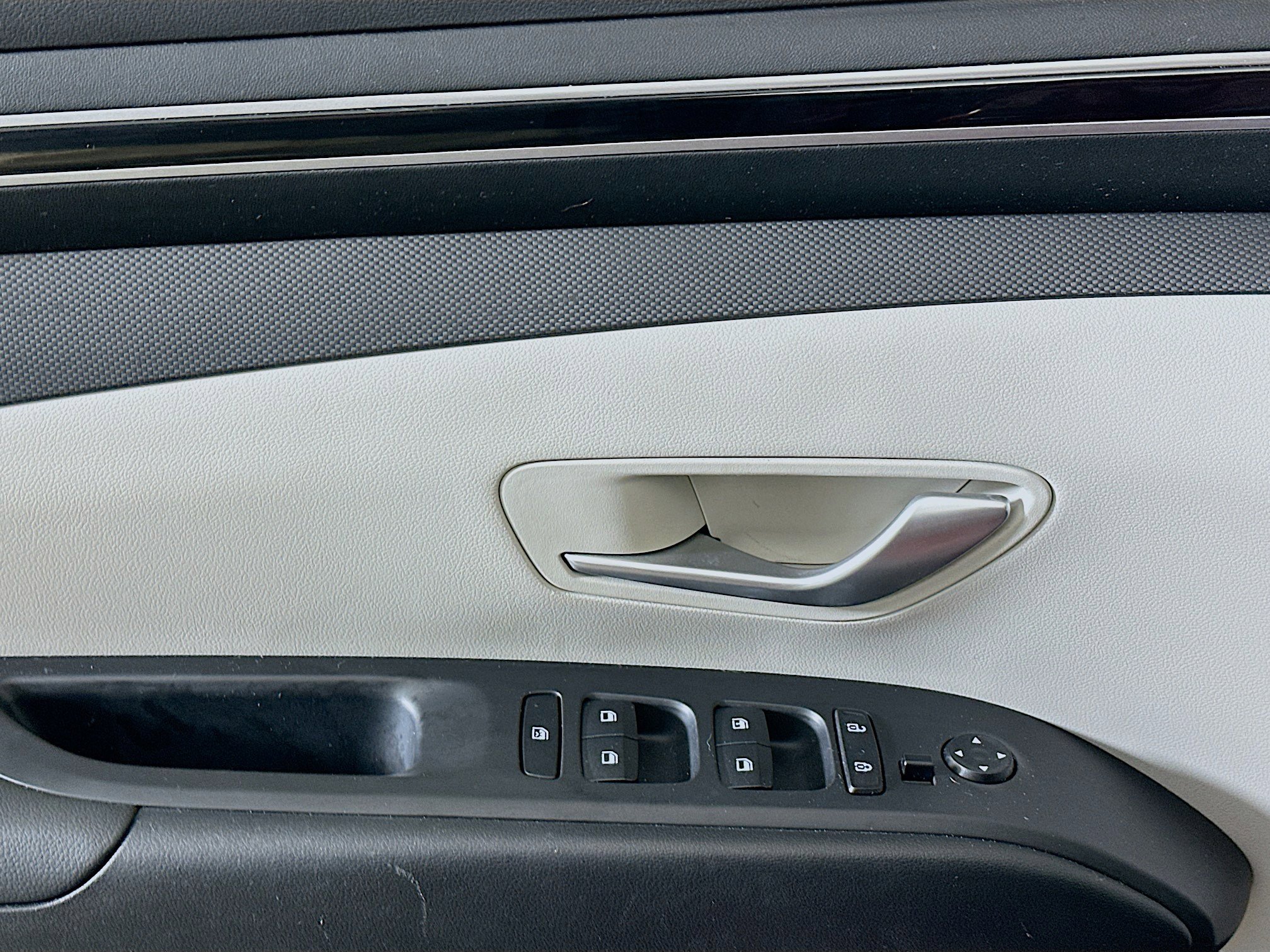 Used 2024 Hyundai Tucson SE image 15