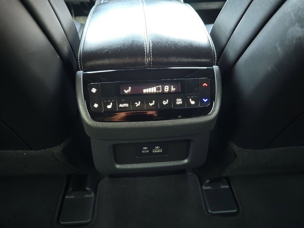 Used 2025 INFINITI QX60 Luxe w/ Black Edition image 17