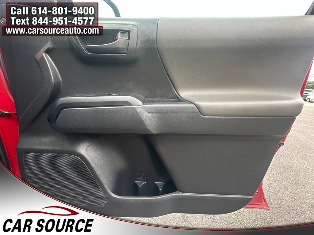 Used 2022 Toyota Tacoma SR AWD/4WD image 31