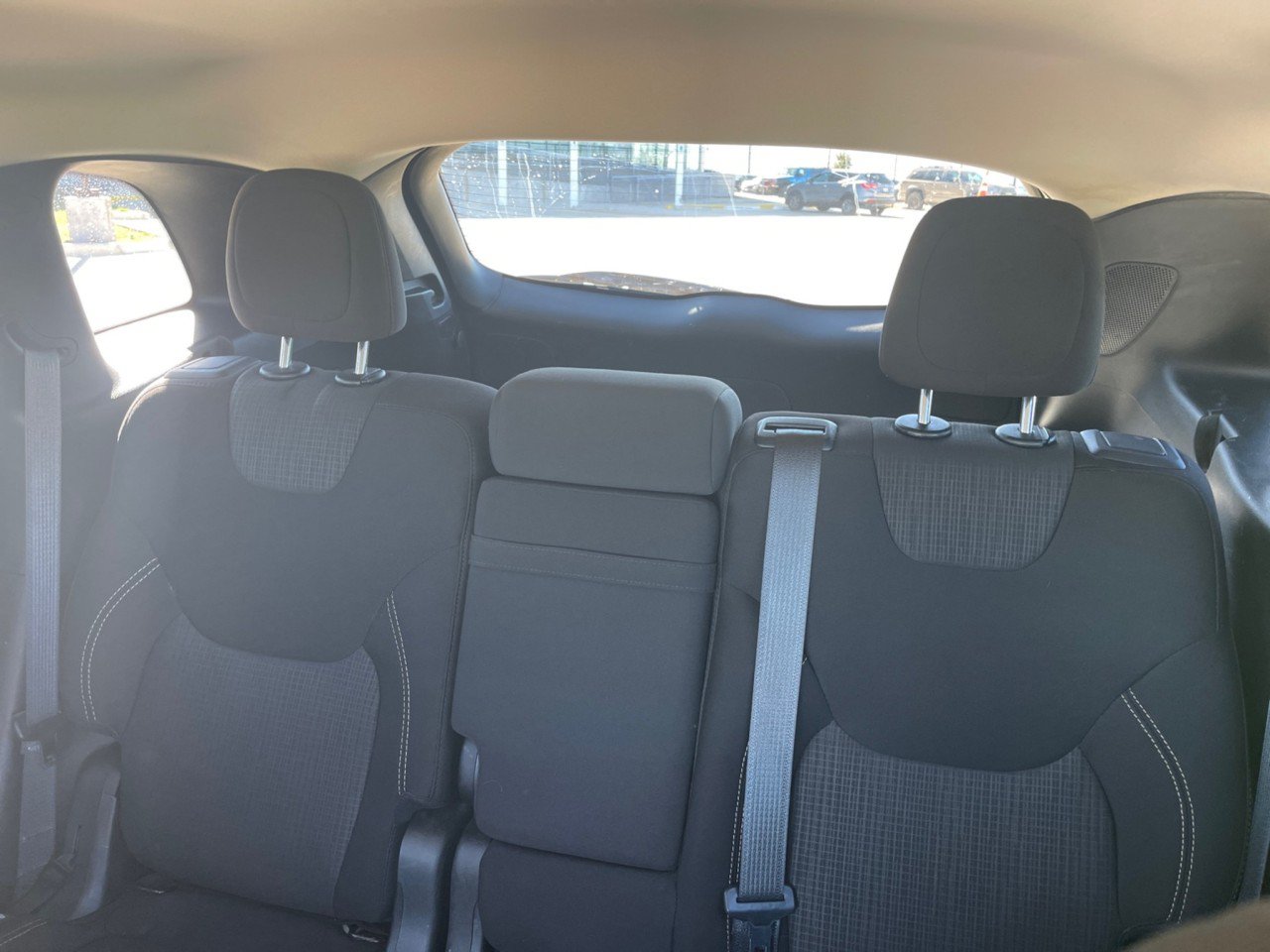 Used 2017 Jeep Cherokee Latitude FWD image 12