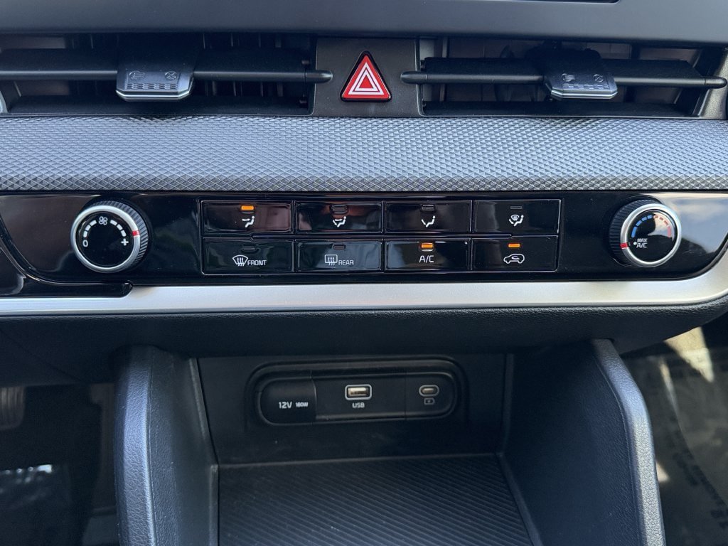 Certified 2025 Kia Sportage LX FWD image 23