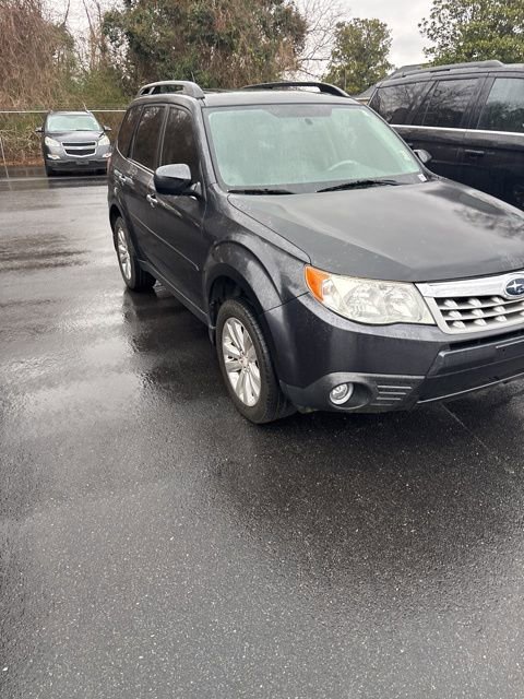 Used 2012 Subaru Forester 2.5X Limited image 2