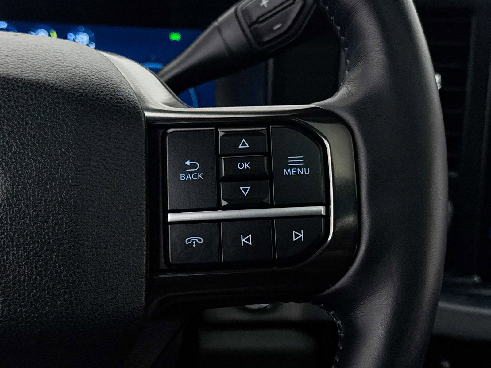 Used 2025 Ford F350 Platinum w/ Tremor Off-Road Package image 34