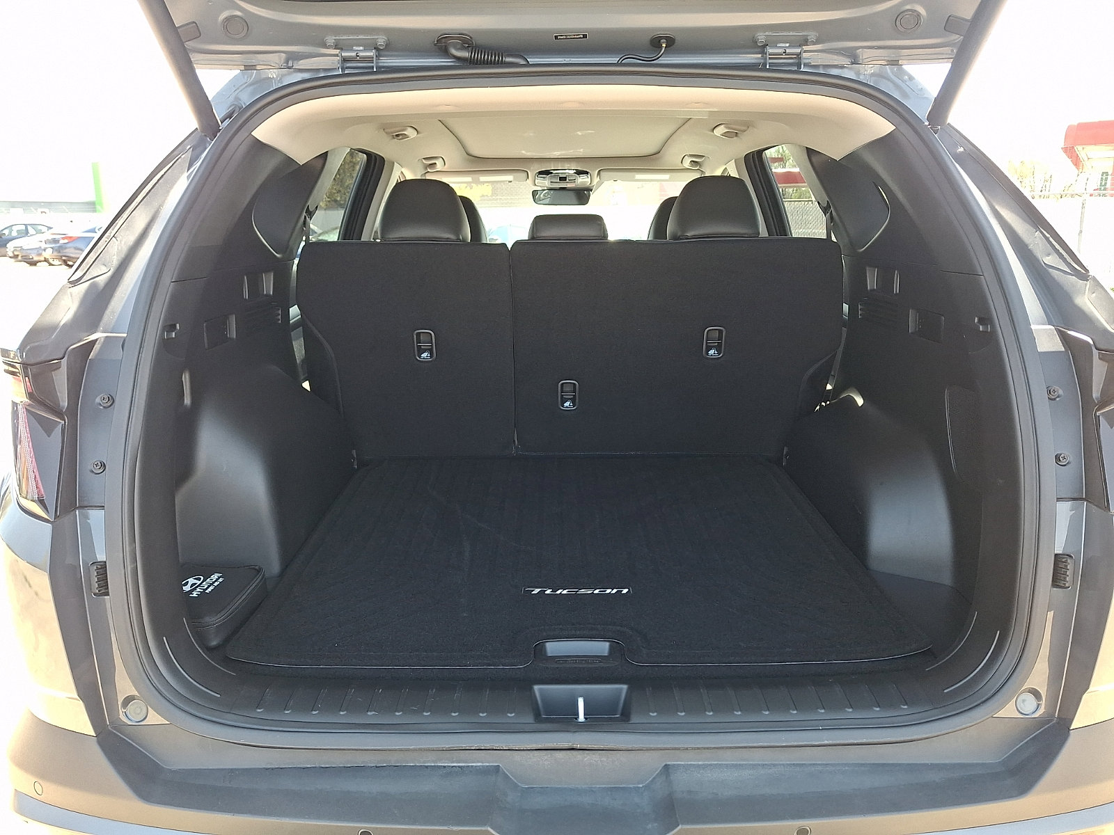 Certified 2025 Hyundai Tucson Limited image 30