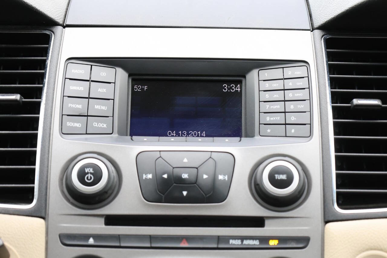 Used 2017 Ford Taurus SE FWD image 20