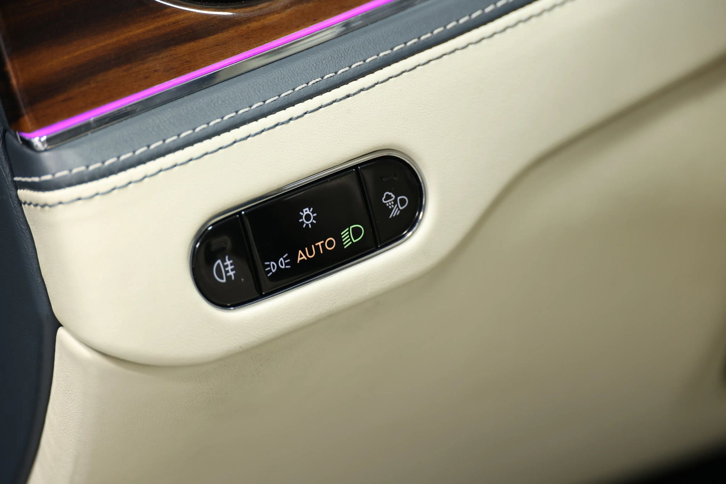 Used 2020 Bentley Flying Spur W12 w/ First Edition Specification image 25