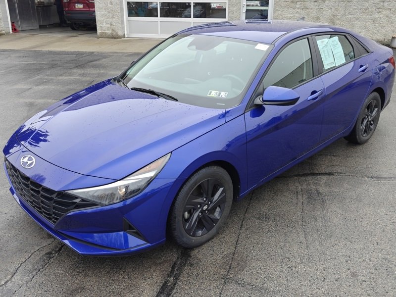 Used 2022 Hyundai Elantra SEL w/ Cargo Package image 9