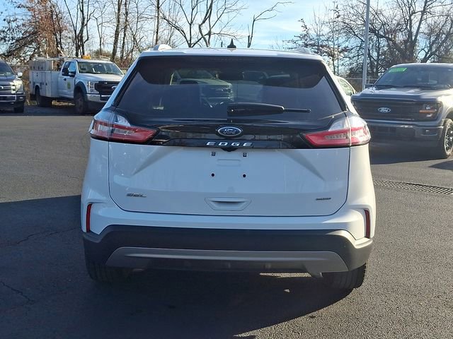 Used 2024 Ford Edge SEL w/ Convenience Package image 9