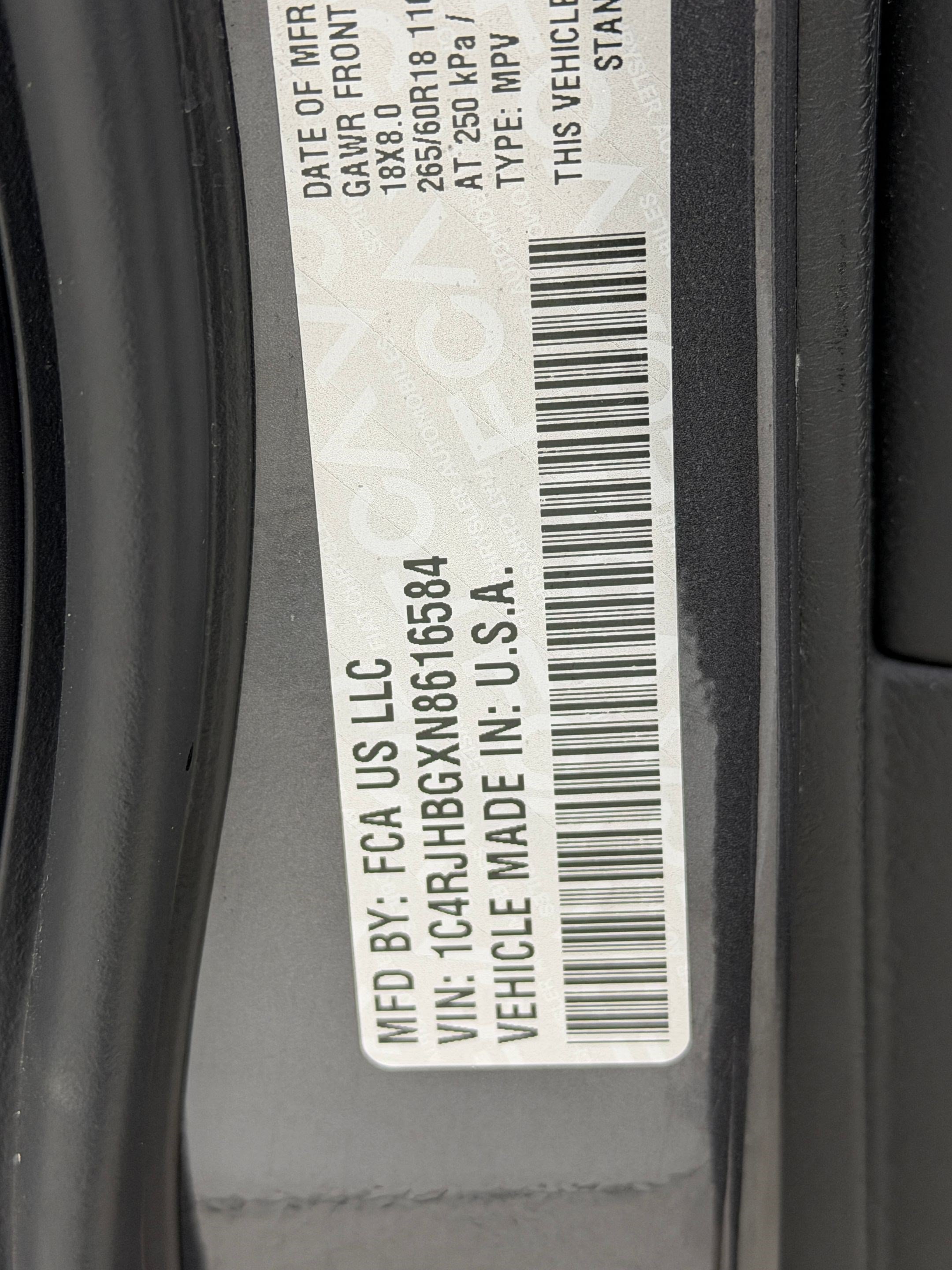 Used 2022 Jeep Grand Cherokee Limited w/ Luxury Tech Group II AWD/4WD image 27