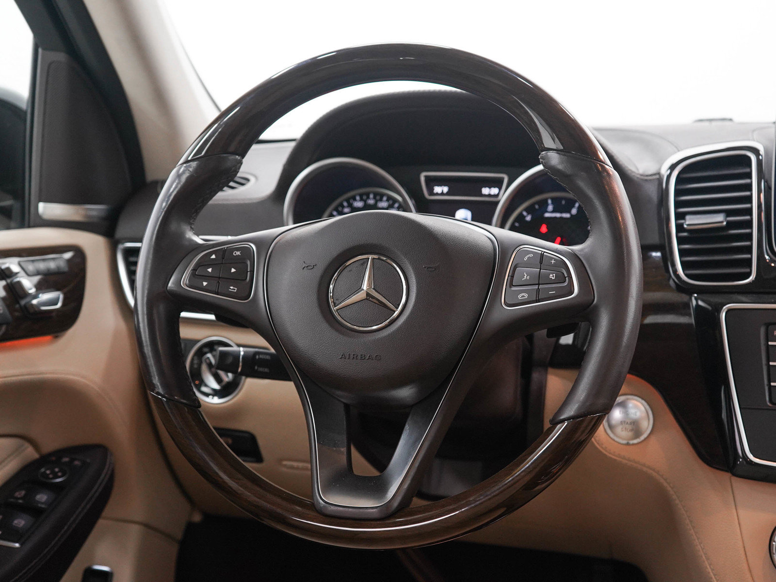 Used 2018 Mercedes-Benz GLE 43 AMG 4MATIC image 17