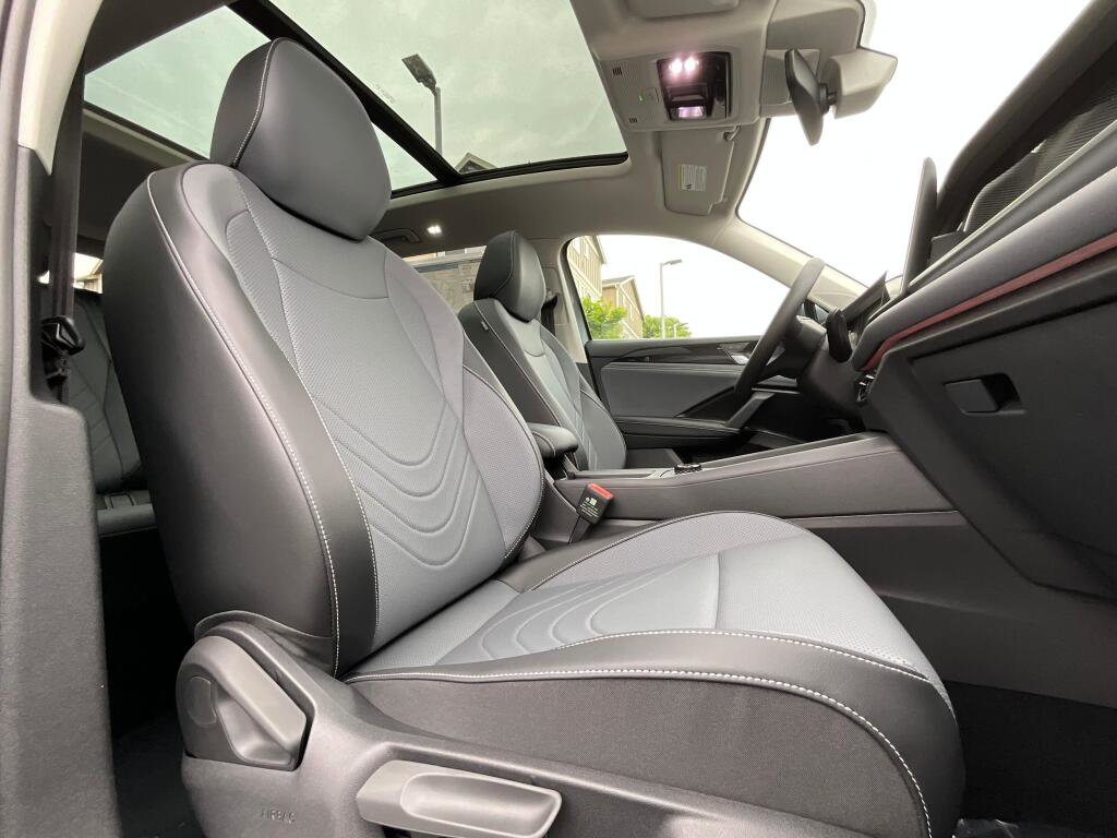 New 2026 Volkswagen Tiguan SE AWD/4WD image 12