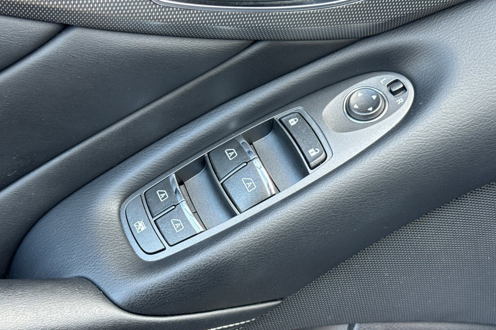 Used 2018 INFINITI Q50 Sport RWD image 13