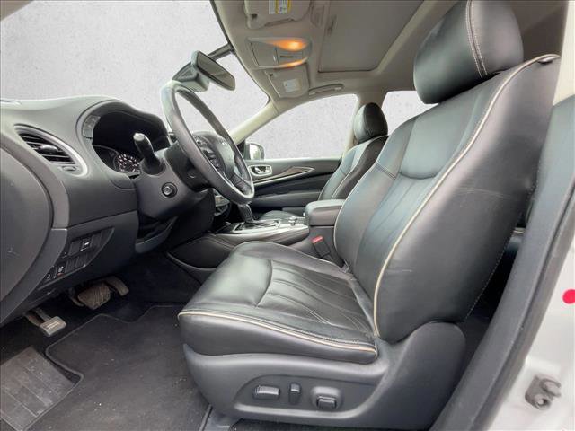 Used 2019 INFINITI QX60 Luxe w/ Essential Package image 16