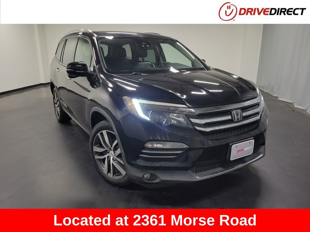 Used 2017 Honda Pilot Touring image 1