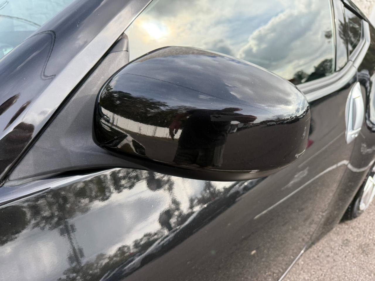 Used 2009 Nissan 370Z Touring image 11