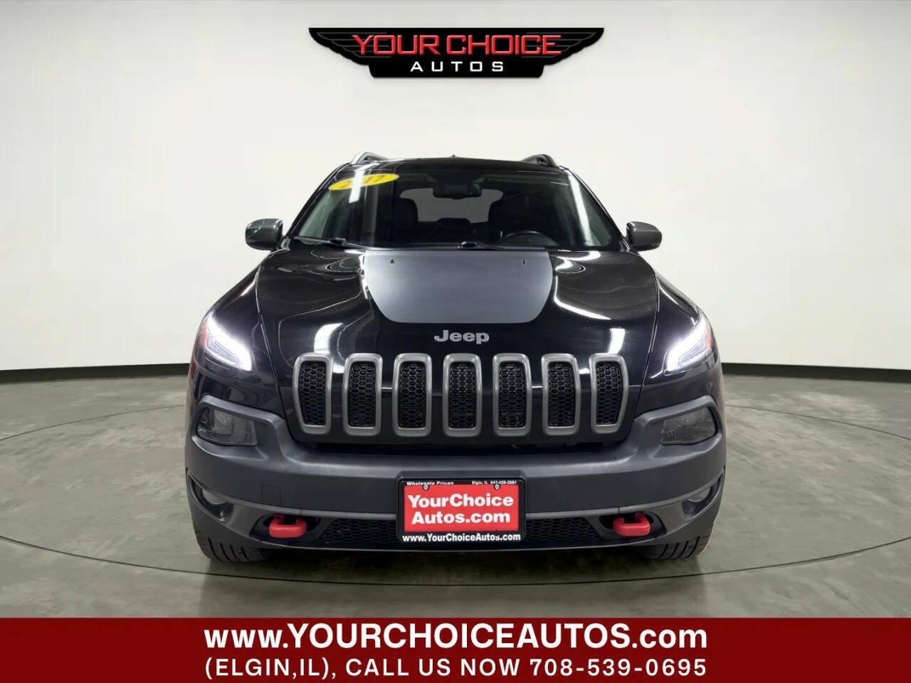 Used 2017 Jeep Cherokee Trailhawk AWD/4WD image 11
