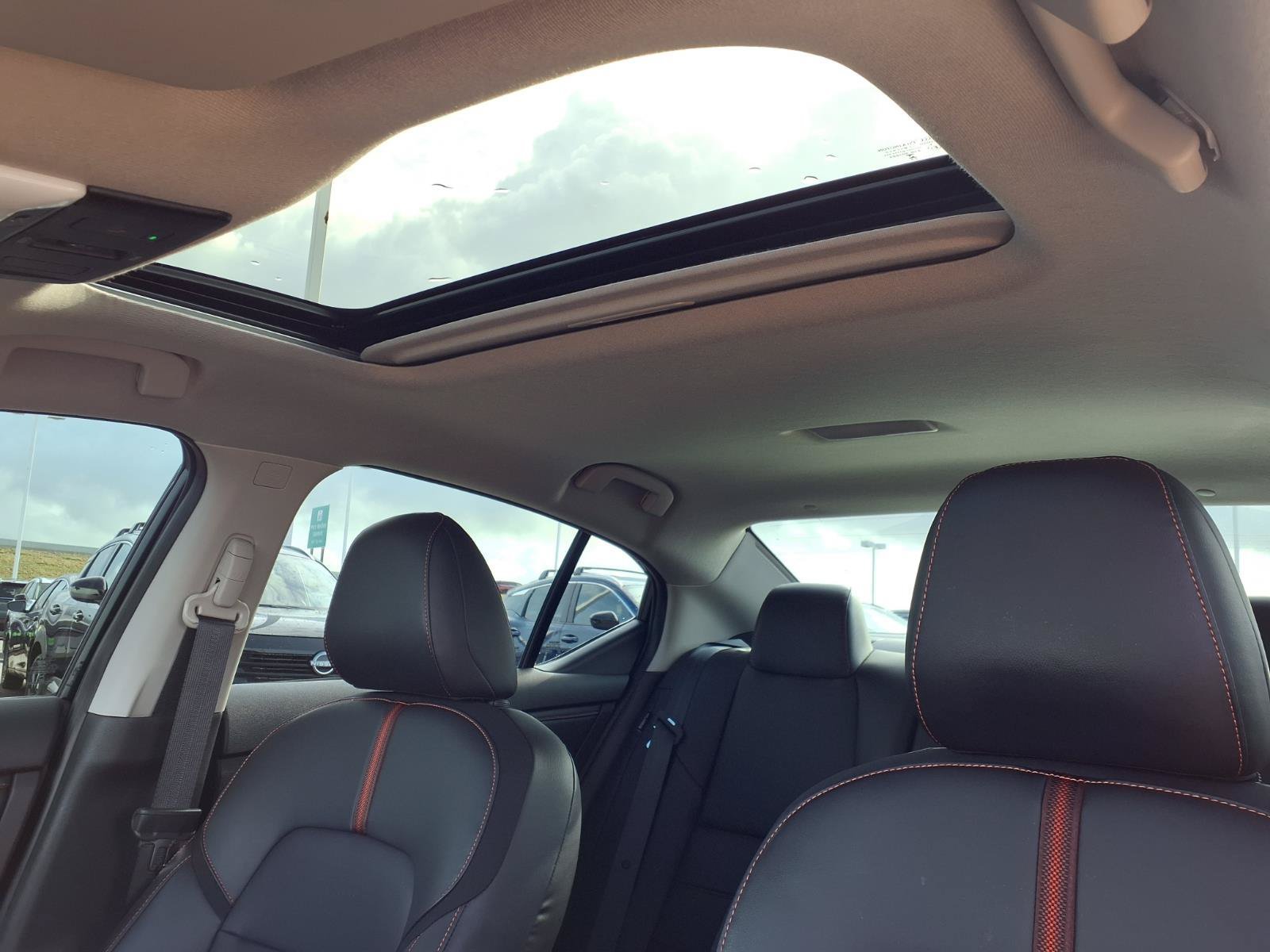 Used 2023 Nissan Sentra SR w/ SR Premium Package FWD image 16