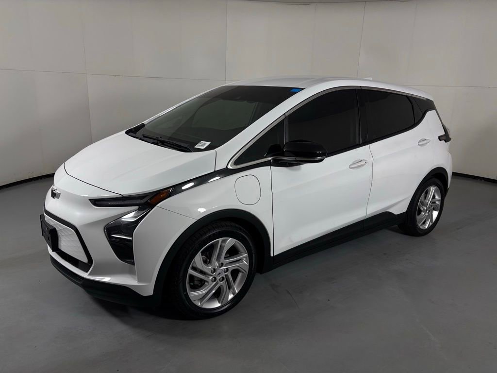 Used 2023 Chevrolet Bolt LT FWD image 5