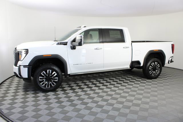 New 2026 GMC Sierra 3500 Denali Ultimate AWD/4WD image 2