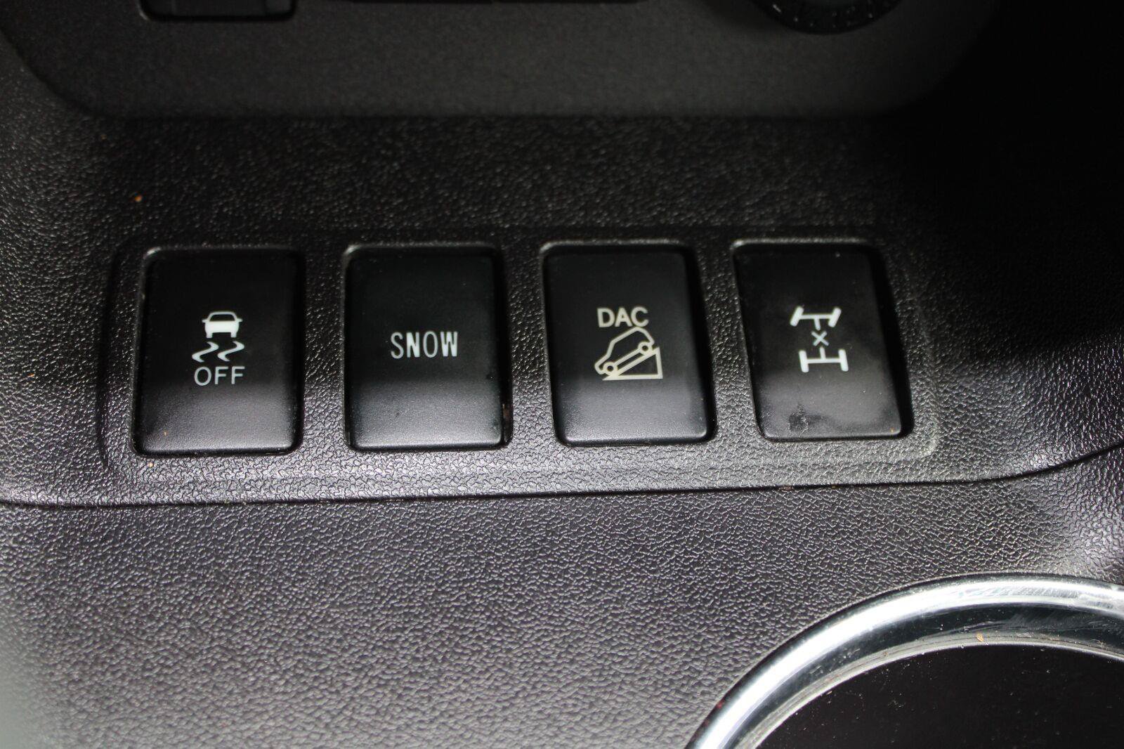Used 2018 Toyota Highlander XLE AWD/4WD image 26