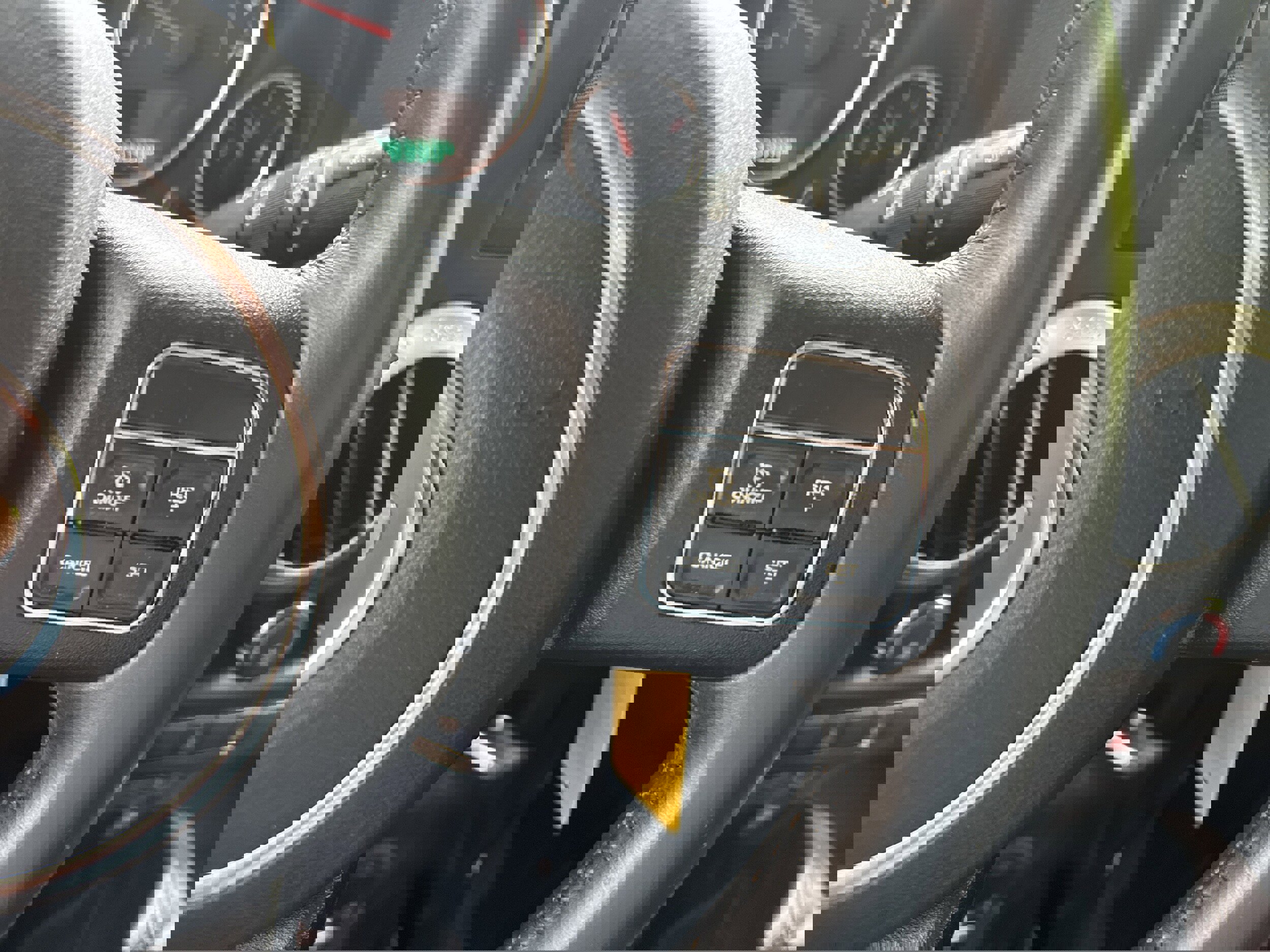 Used 2015 Jeep Wrangler Unlimited Rubicon w/ Connectivity Group AWD/4WD image 16