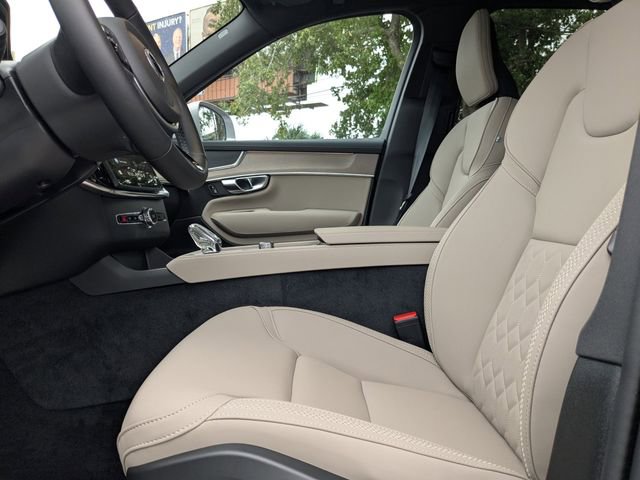 New 2026 Volvo XC90 B5 Core w/ Protection Package image 22