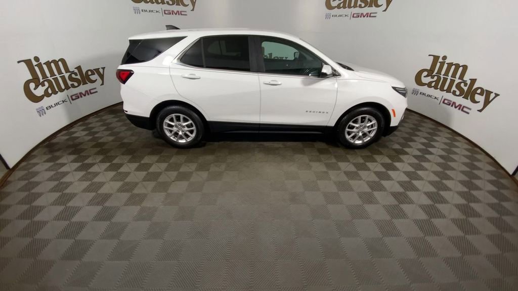 Certified 2024 Chevrolet Equinox LT w/ LPO, Floor Liner Package image 9