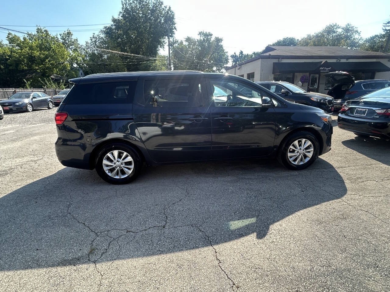 Used 2015 Kia Sedona LX FWD image 14