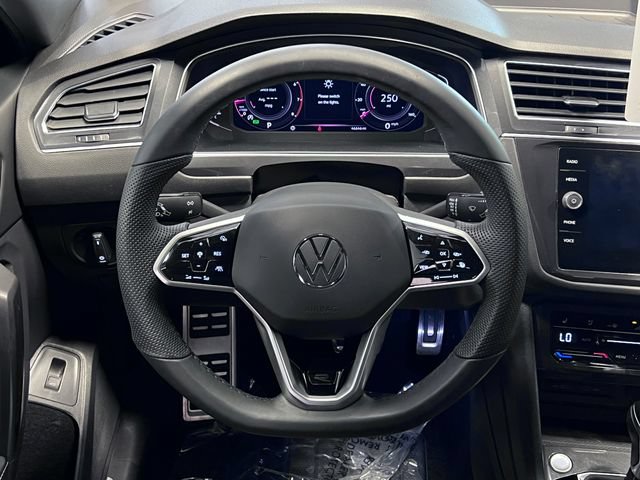 Certified 2022 Volkswagen Tiguan SEL R-Line AWD/4WD image 20