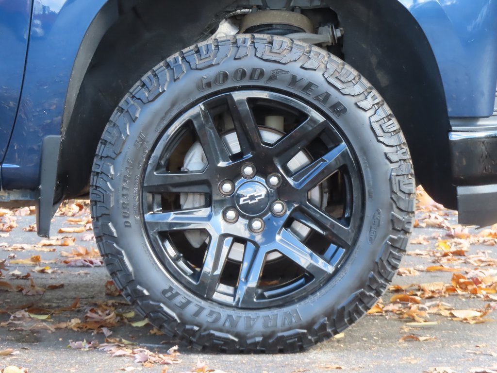 Used 2021 Chevrolet Silverado 1500 LT Trail Boss w/ Bed Protection Package image 11