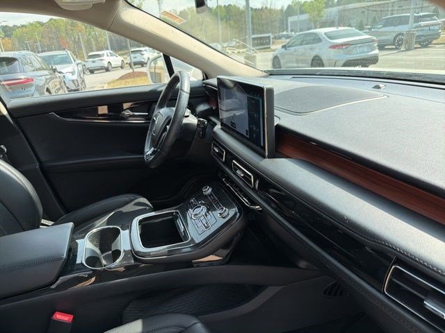 Certified 2022 Lincoln Nautilus Reserve w/ Luxury Package image 29