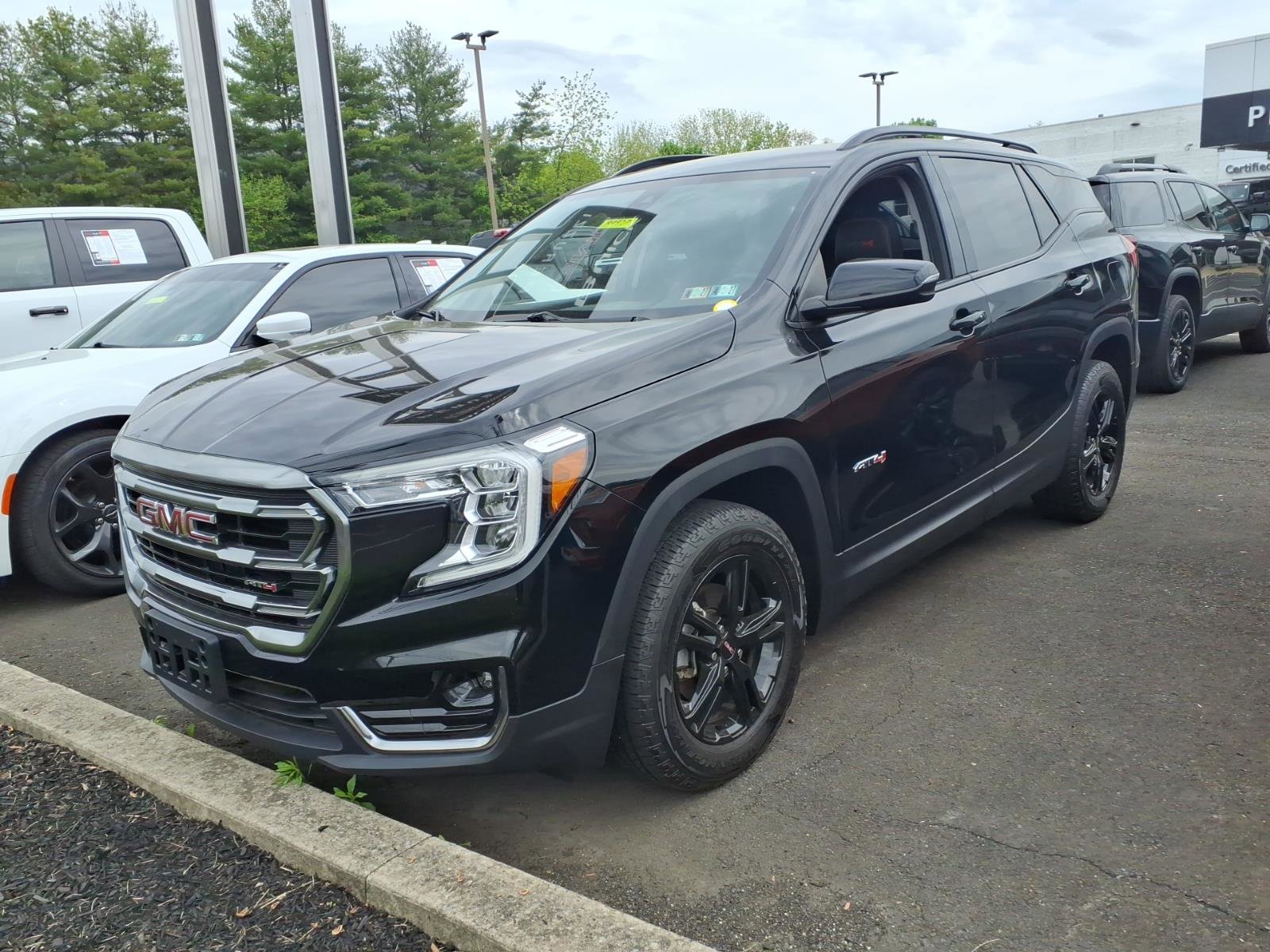 Certified 2023 GMC Terrain AT4 AWD/4WD image 6