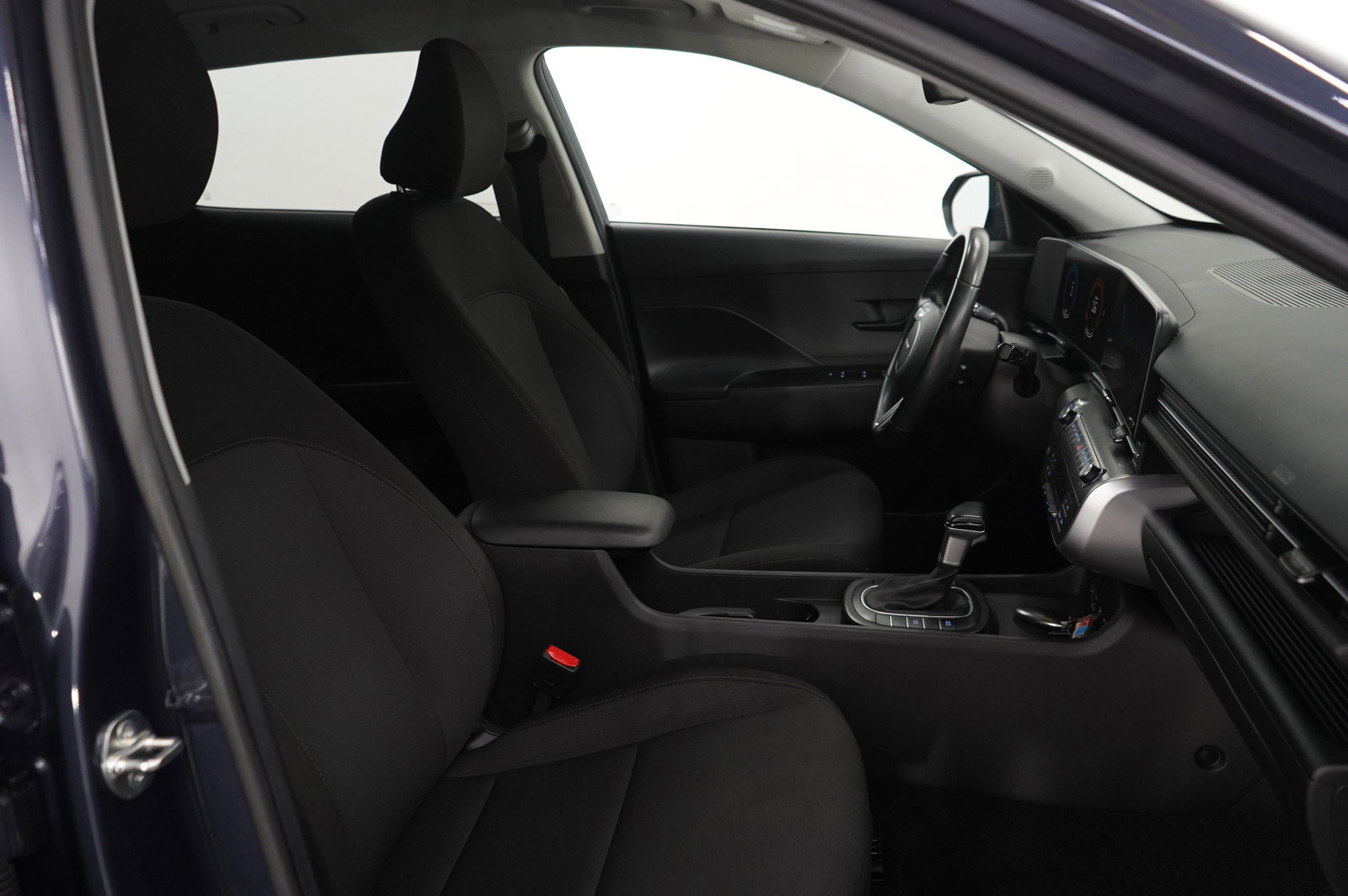 Used 2024 Hyundai Kona SEL image 10